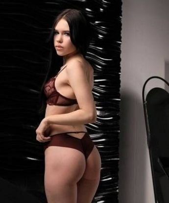 Лариска, 19 лет, 1 размер груди